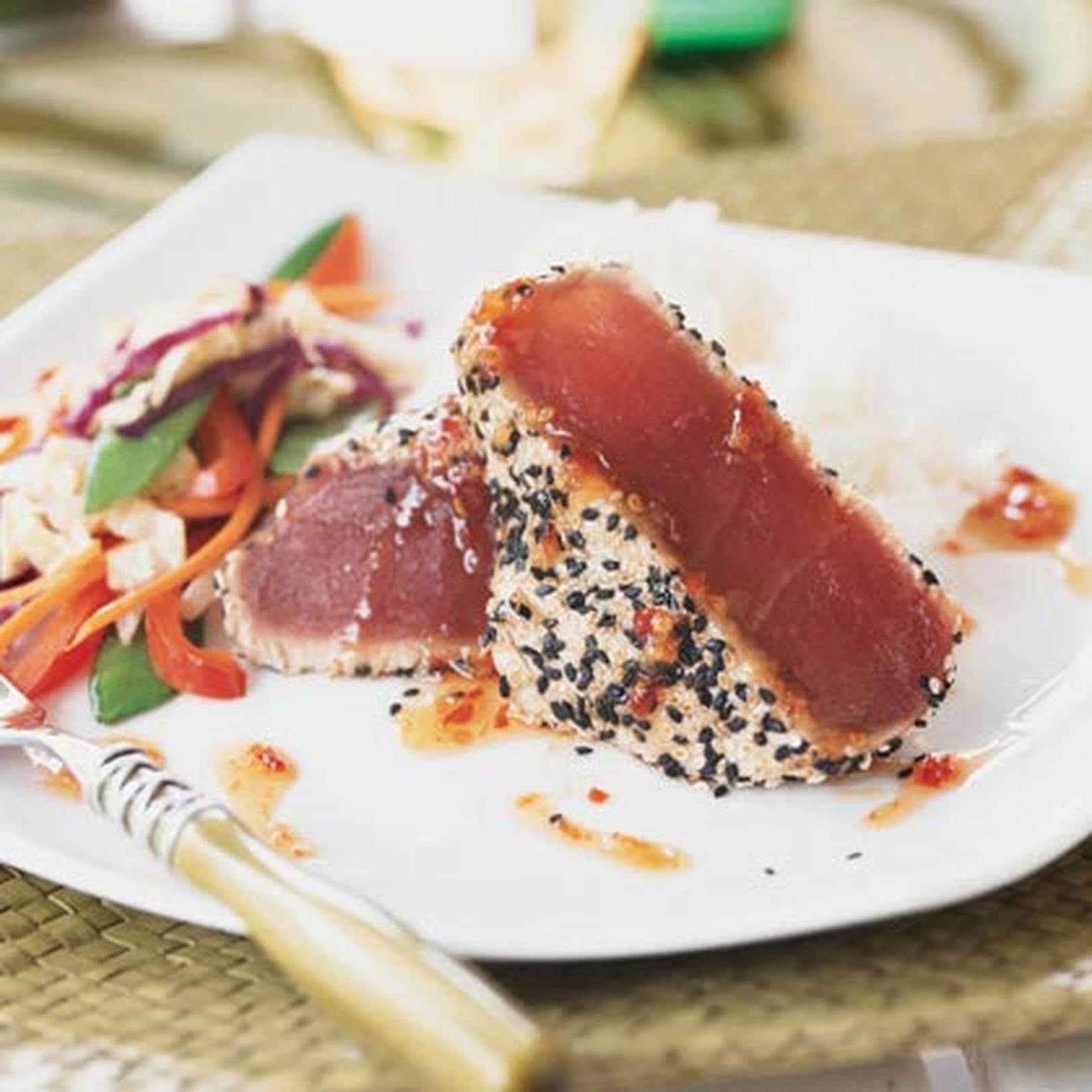 Sesamecrusted Tuna with Teriyaki StirFry
